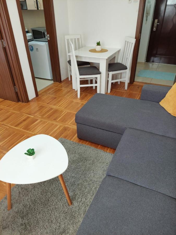 Smiley 2 - Subotica Centar Apartment Exterior photo